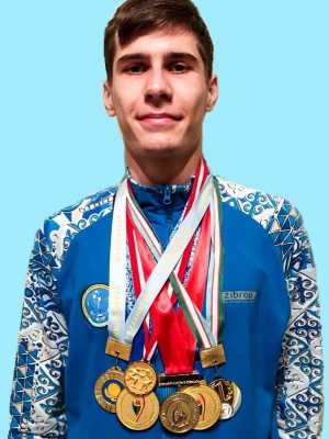 Александр Савин